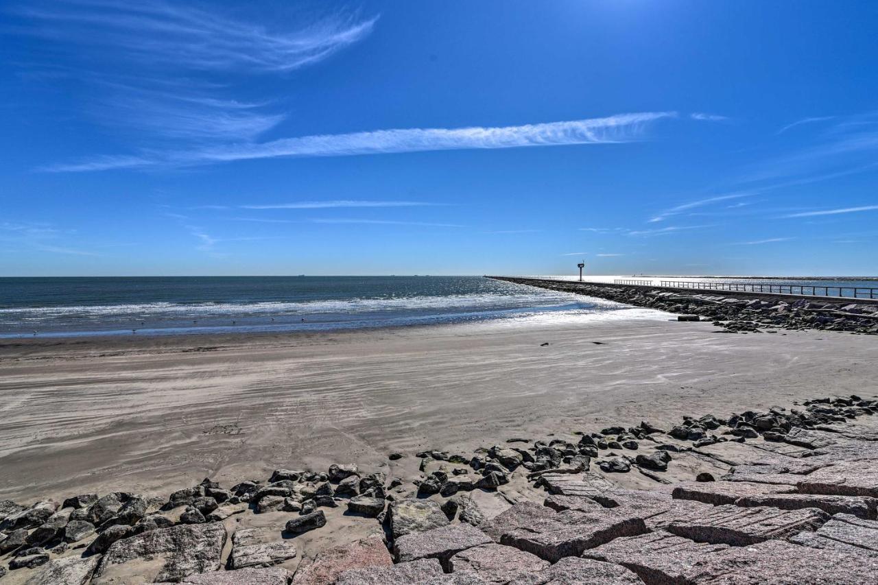 A-Frame Home With Deck - 2 Blocks To Surfside Beach! Eksteriør bilde